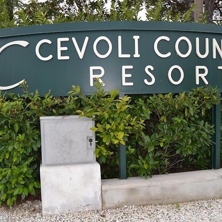 Cevoli Country Resort Lari Exterior foto